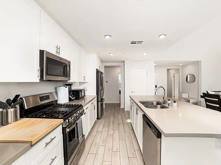 67696 Roundup Dr — Photo 4
