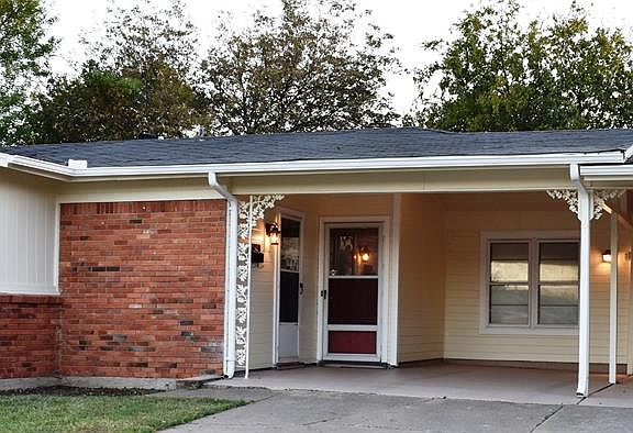 2nd image of 1508 Milmo Dr