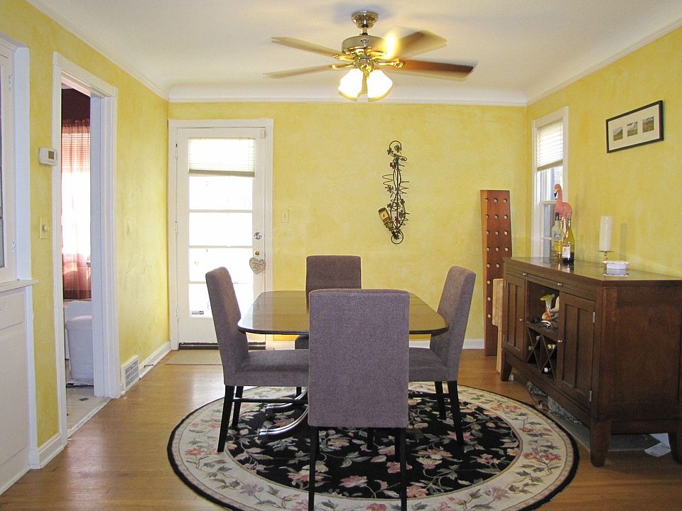 2nd image of 1174 Castleton Rd