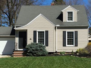 4197 W 214th St, Fairview Park, OH
