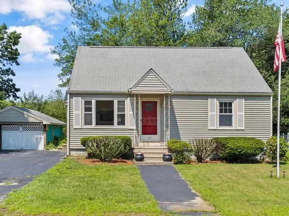 52 Leo Ave, Dracut, MA 01826