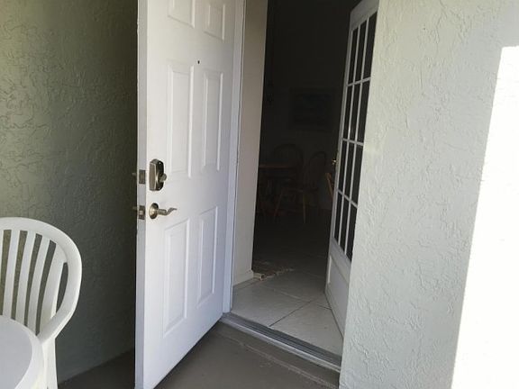 5th image of 703 Waterside Dr