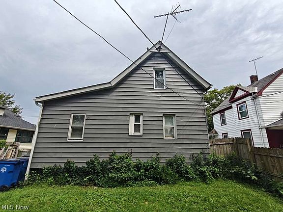 4th image of 18402 Melville Rd
