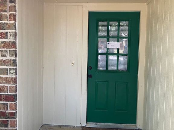 2nd image of 3408 Kingfisher Ln