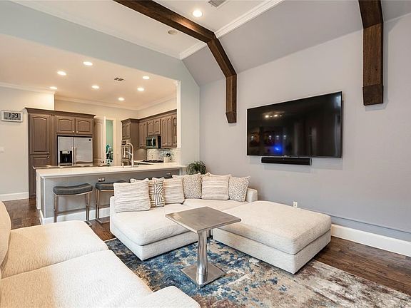 3rd image of 7323 Hill Forest Dr
