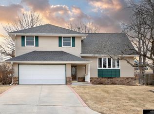 3025 S 80th St, Omaha, NE 68124