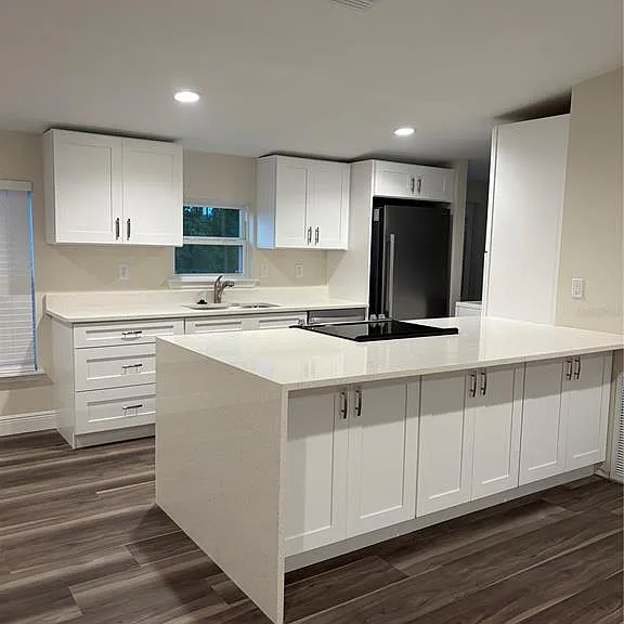 10699 Quiet Cove Rd — Photo 3