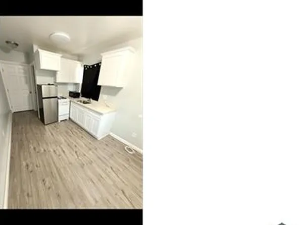 1819 E 111th St, Los Angeles, CA 90059