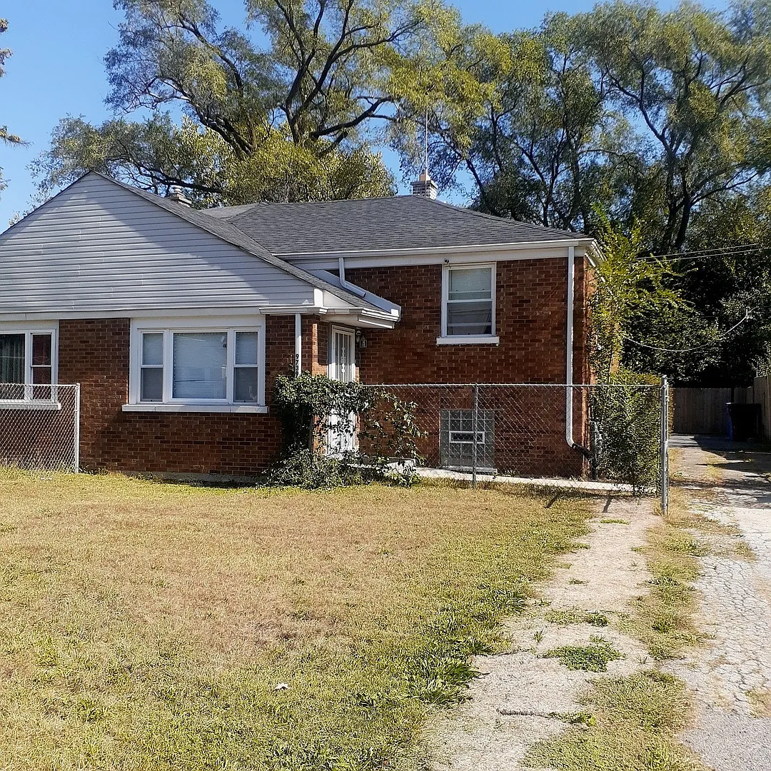 9739 S Brennan Ave photo 1