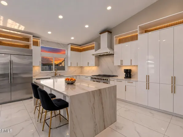 1732 W COMMERCE Avenue, Gilbert, AZ 85233