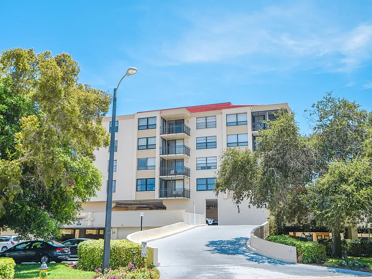 6180 Sun Blvd #506 — Photo 36