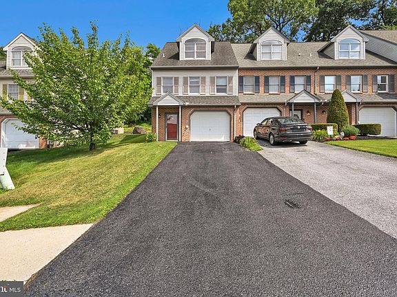 2nd image of 51 Ironstone Dr