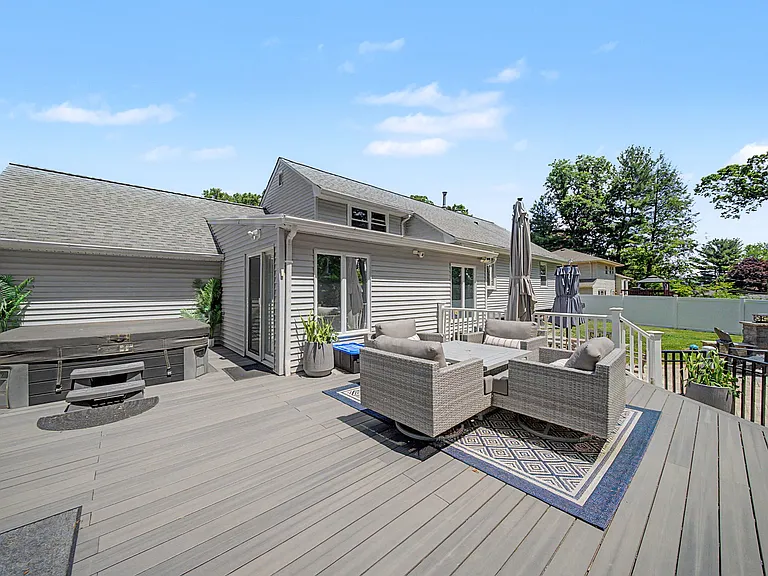 5 Forest Dr — Photo 17