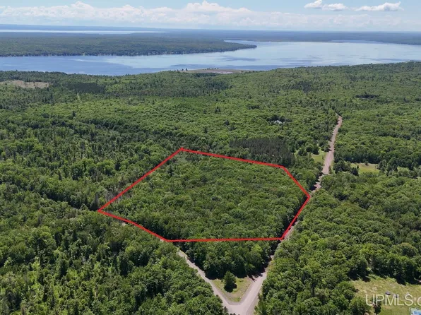 Tbd13 Upper Point Mills Rd, Dollar Bay, MI 49922