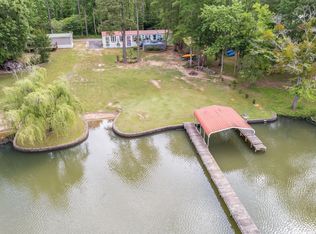 7162 Blacks Bluff Rd SW, Cave Spring, GA 30124