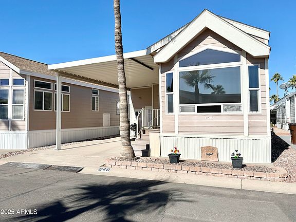 3rd image of 840 S AQUAMARINE Drive