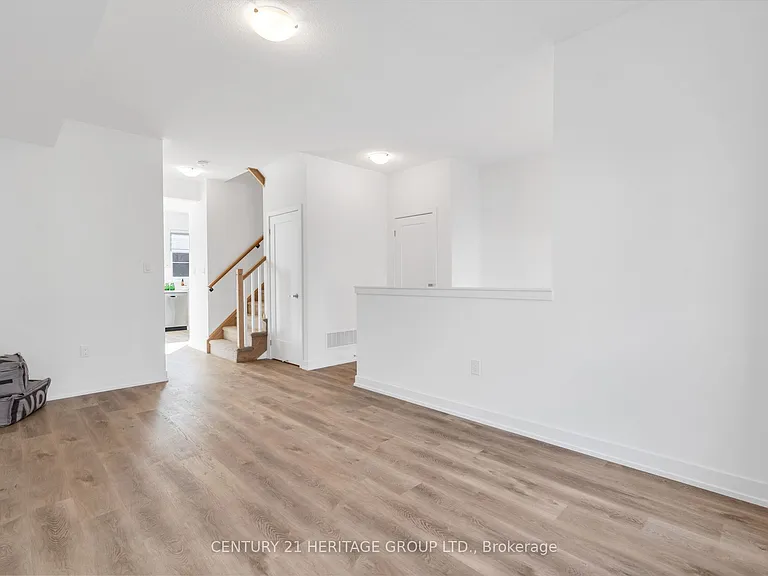 96 Lyall Stokes Cir — Photo 4