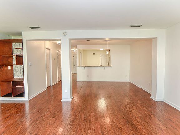 2nd image of 4828 Oldwick Ct