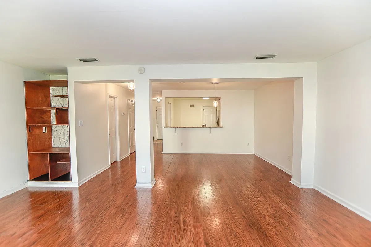 Building Photo - 4828 Oldwick Ct