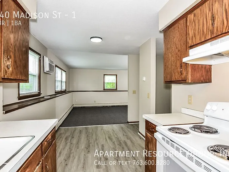 240 Madison St #1 — Photo 9