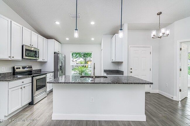 1st image of 1898 Pirate Ave SE