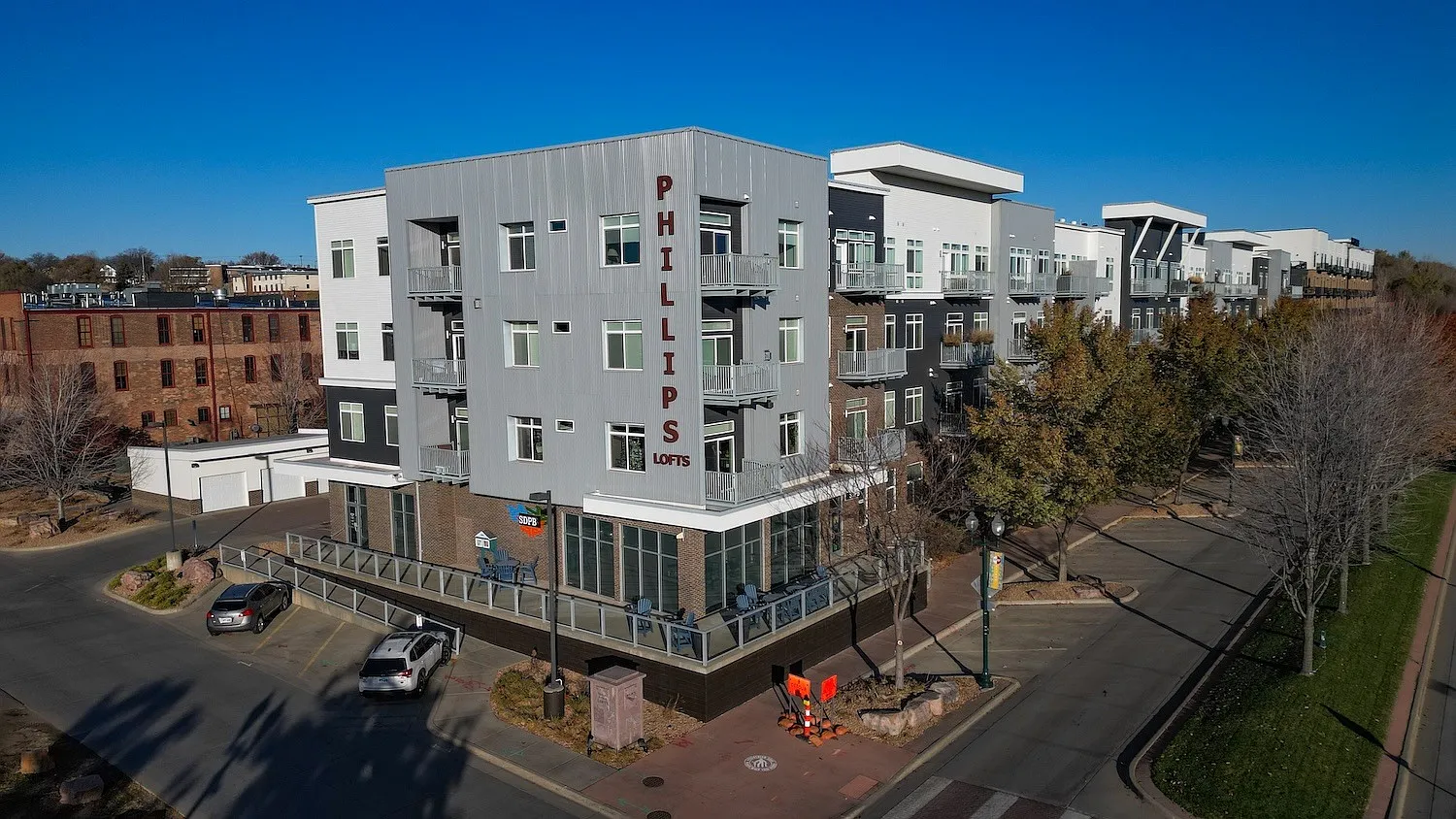 Phillips Avenue Lofts — Photo 4
