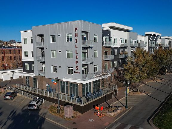 4th image of 601 N Phillips Ave #2400794