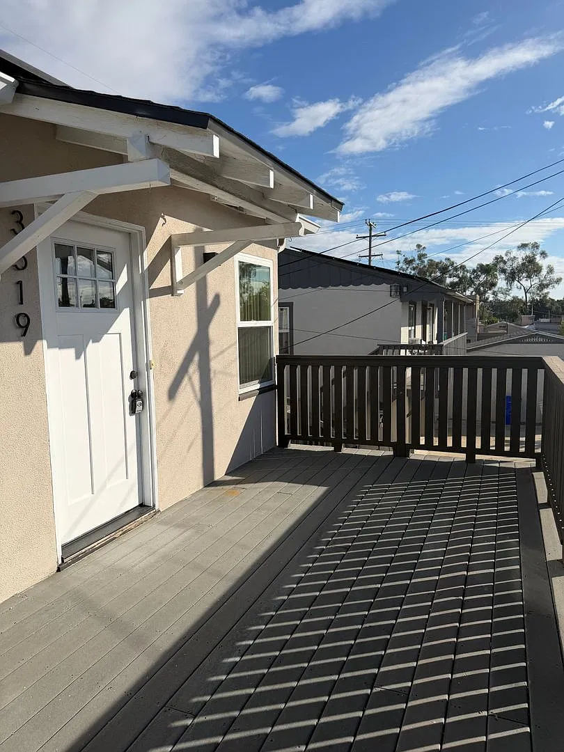 Modern North Park 1br With A/C & Large Shared Deck $500 Off First Month! — Photo 3