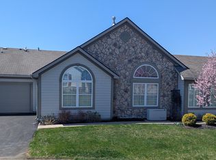 119 Colonial Woods Dr #32, Mount Vernon, OH 43050