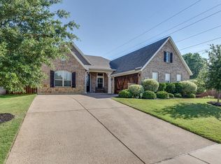 900 High Hawk Trl, Euless, TX 76039