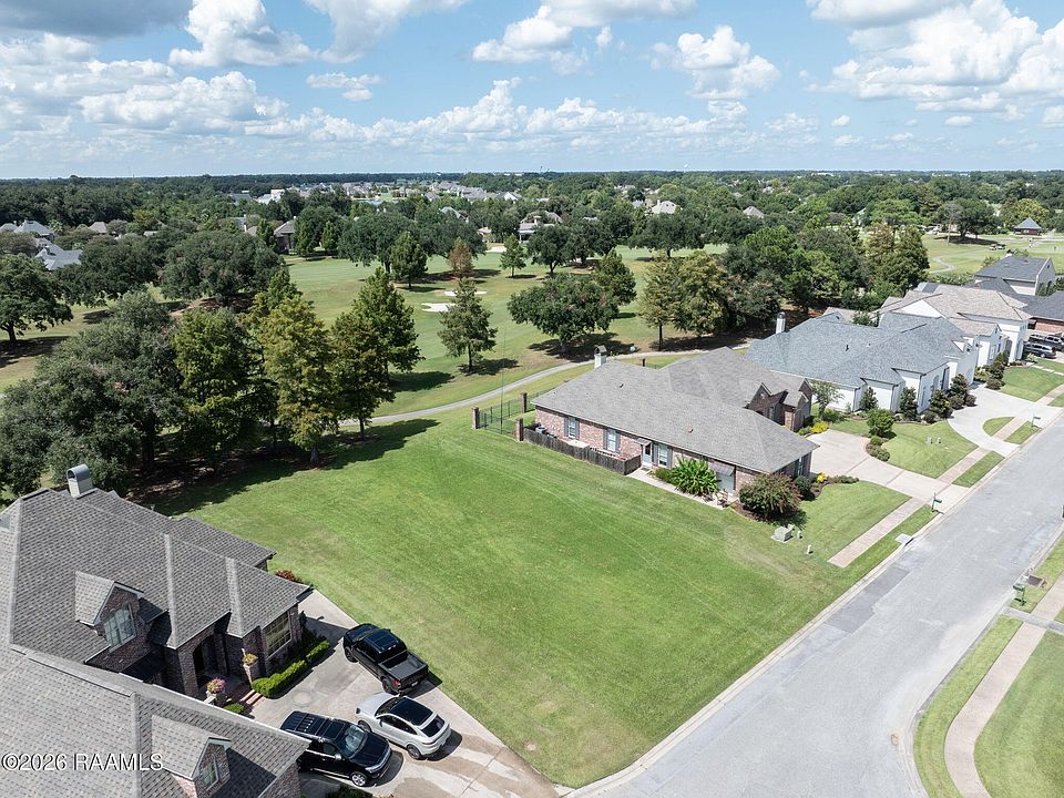 1st image of 310 Shinnecock Hills Dr