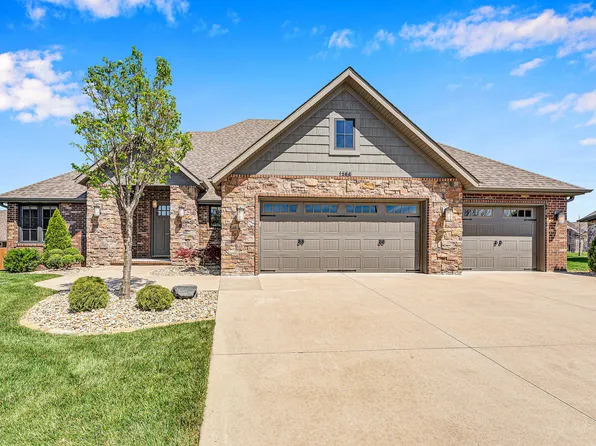 1388 N Kempton Court, Nixa, MO 65714