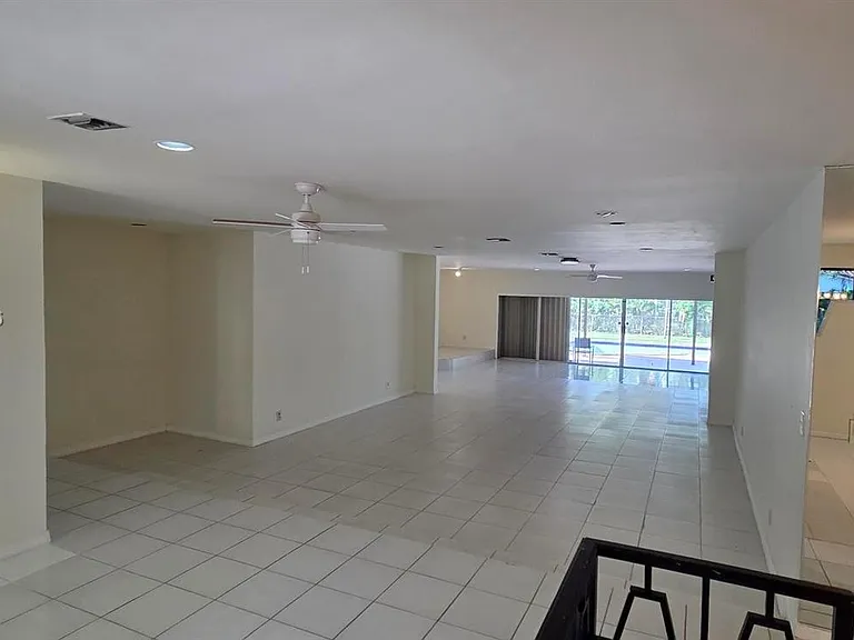 5860 SW 8th St — Photo 12