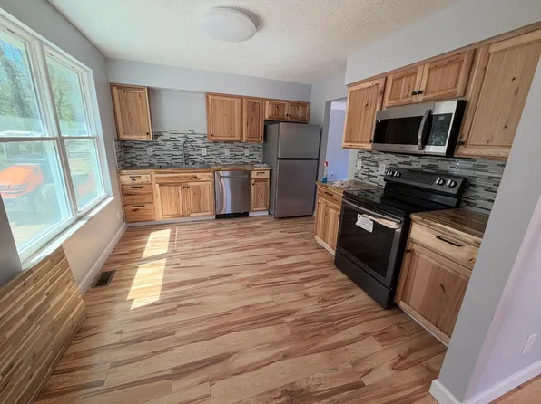 (undisclosed Address), Lavalette, WV 25535