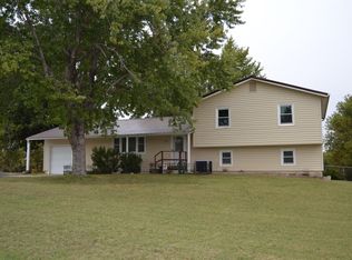 1961 2670th Ln, Chapman, KS 67431