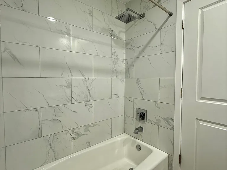 5366 S Laramie Ave #204 — Photo 11