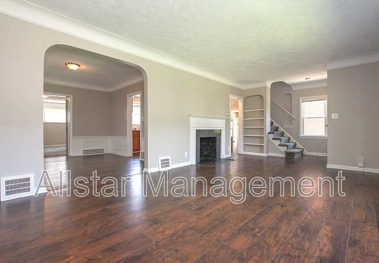 3690 Washington Blvd — Photo 2