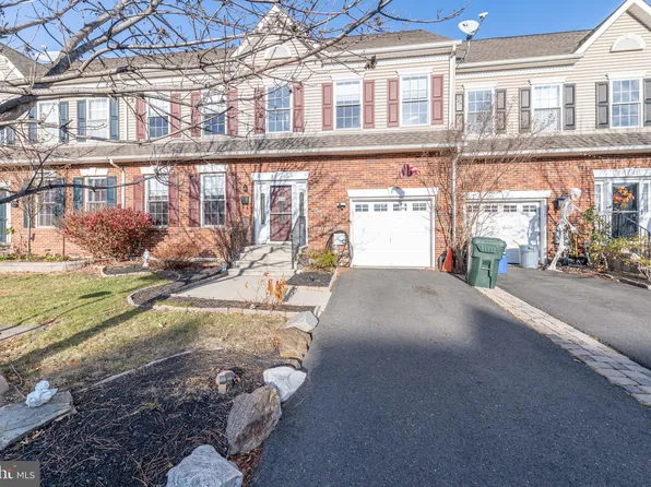 2105 Sorrento Ct, Philadelphia, PA 19145