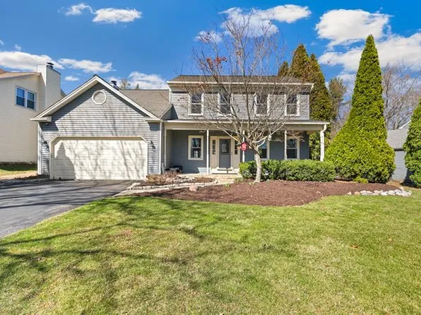 1932 Banks Dr, Elgin, IL 60123