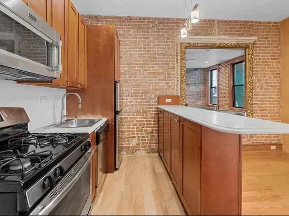 125 East 39th Street image 7 of 9