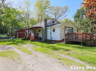 15243 3rd St, Spring Lake, MI 49456