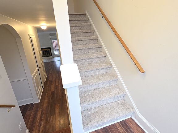 4th image of 7937 Charter Oak Ln