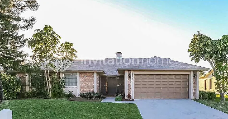 1153 SW 25th Ave