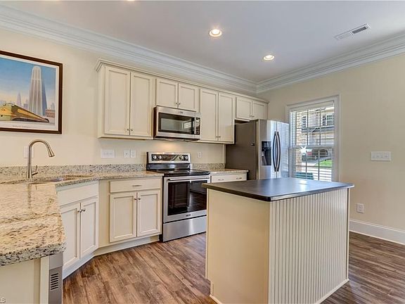 4th image of 34 Pisgah Forest Cir