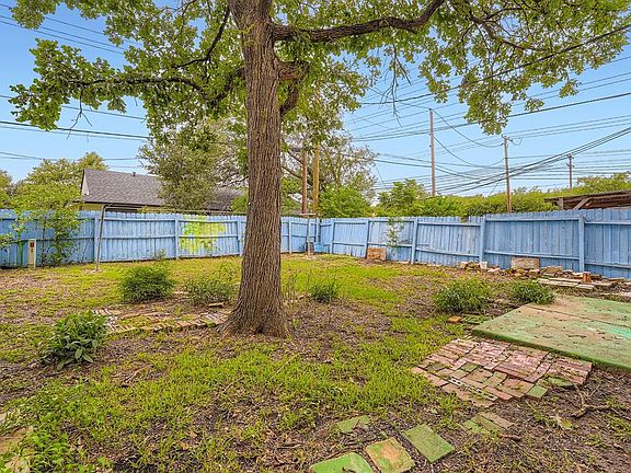 4th image of 3309 Whitepine Dr