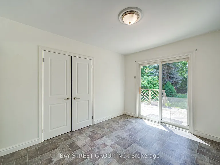 1421 Old Green Ln — Photo 26