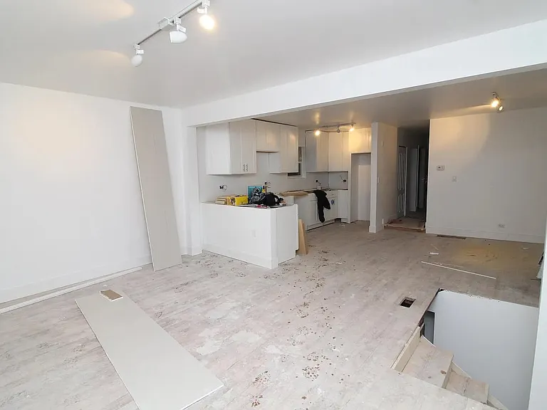 923 S Carpenter St #1F — Photo 25