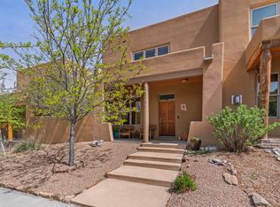 84 Avenida Frijoles, Santa Fe, NM 87507