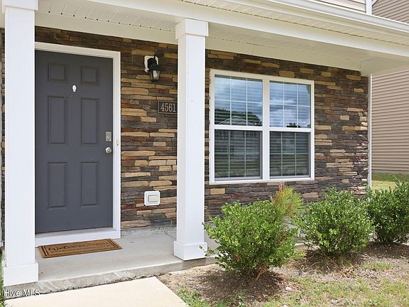 3rd image of 4561 Sandstone Drive