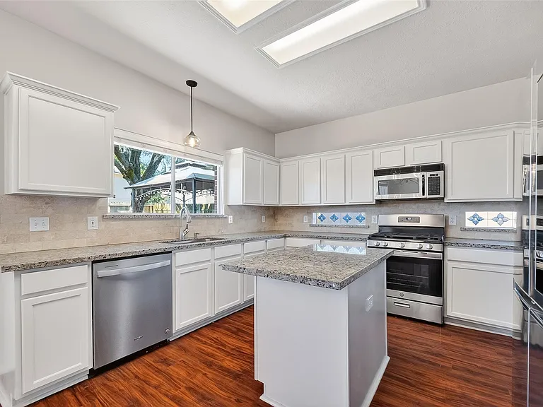 5118 Cherry Blossom Dr — Photo 15